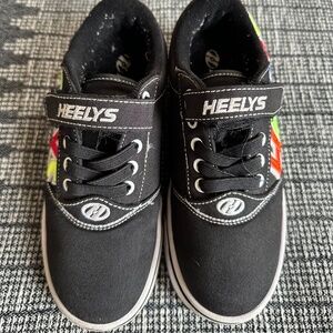HEELEYS SIZE 2- LIGHTLY USED